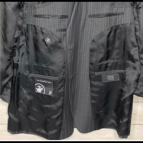 Hart Shaffner Marx Men’s 42R Grey Suit - Picture 3 of 5